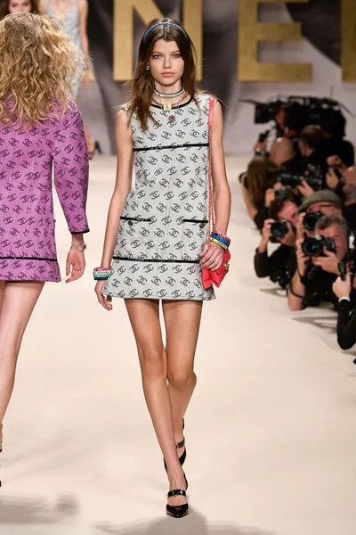 Look 52